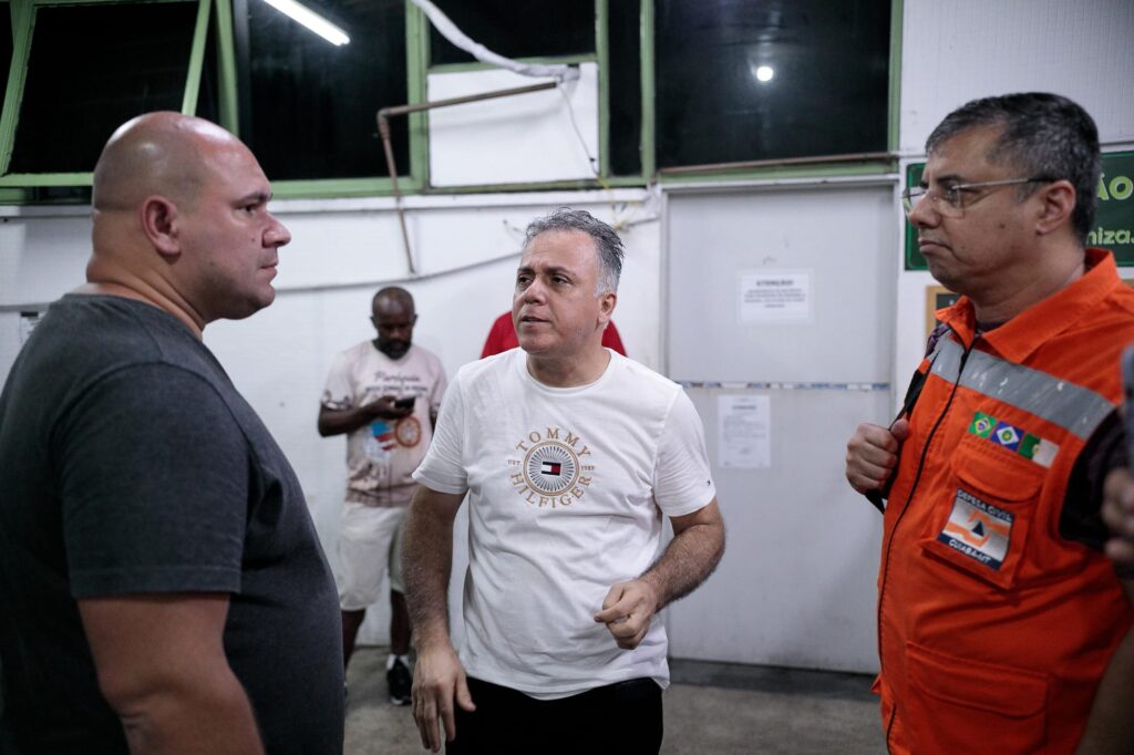 Antigo Pronto-Socorro de Cuiabá sofre alagamento devido ao temporal deste domingo