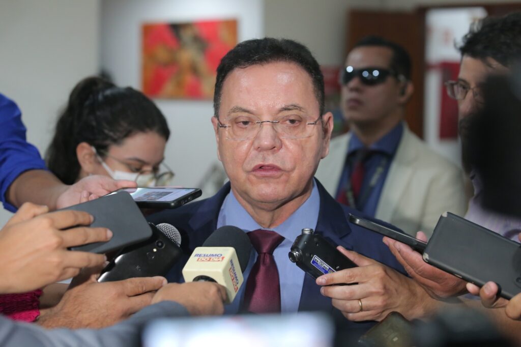 Botelho critica o STF após decisão sobre moratória da soja e defende limite de atribuições: "se metem em tudo"