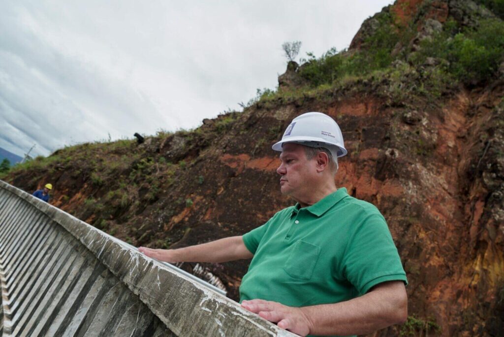 Wellington Fagundes cobra ações do governo para evitar outras tragédias em pontes federais