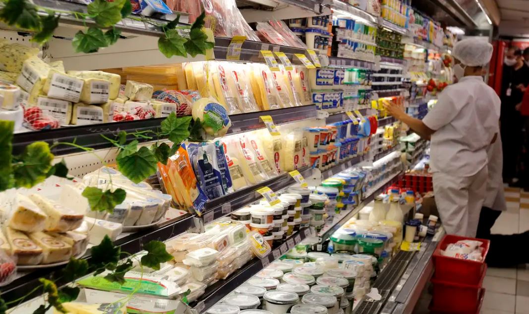 DOR NO BOLSO: Alimentos e bebidas geram maior impacto na inflação de dezembro