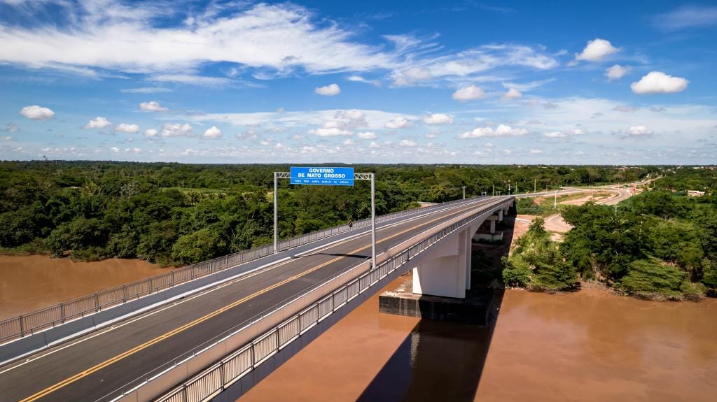 Governo inicia instalação de iluminação pública de nova ponte entre Cuiabá e Várzea Grande