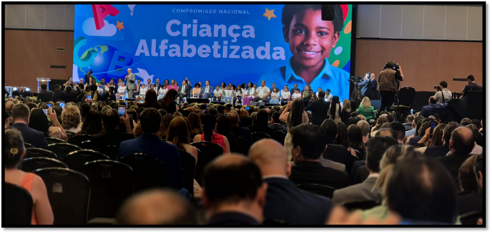 ITANHANGÁ: Educação de Itanhangá recebe Selo Ouro em reconhecimento ao Compromisso Nacional com a Alfabetização.
