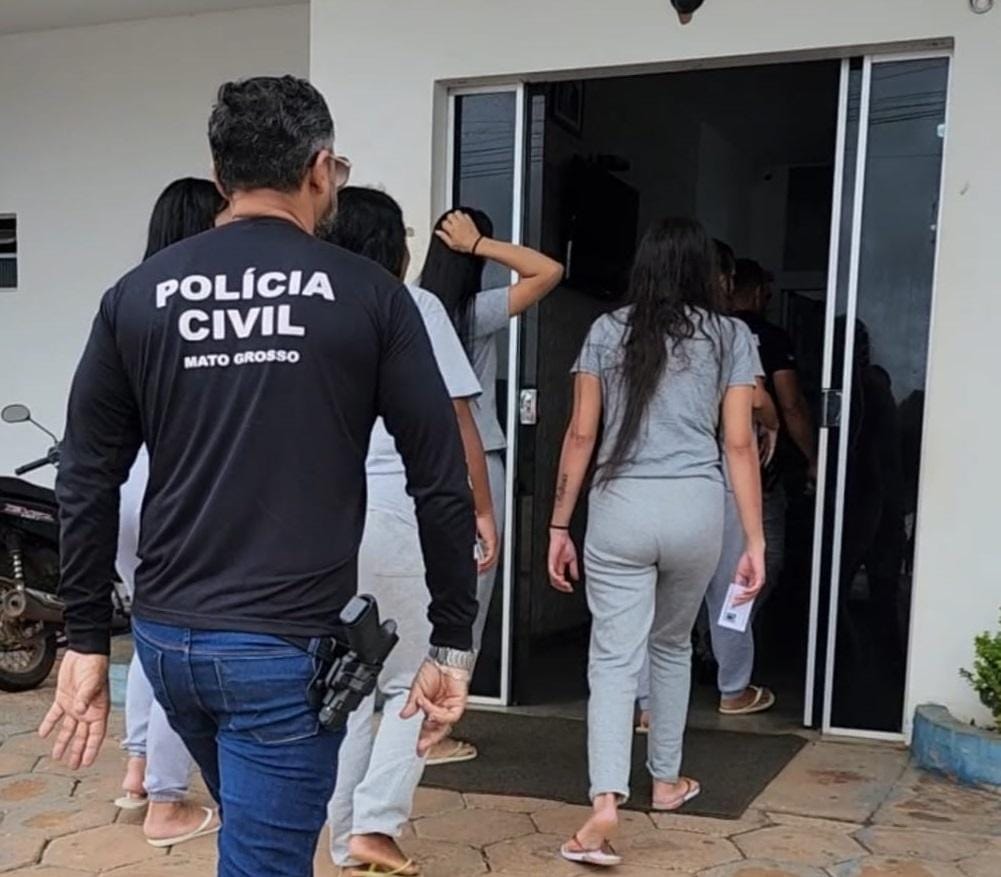 Quatro mulheres que tentavam entrar com drogas em unidade prisional são presas