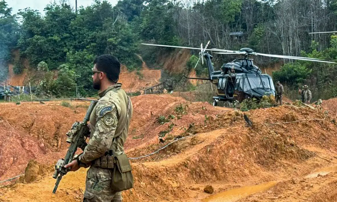PF destrói minas subterrâneas de garimpo ilegal no Amazonas