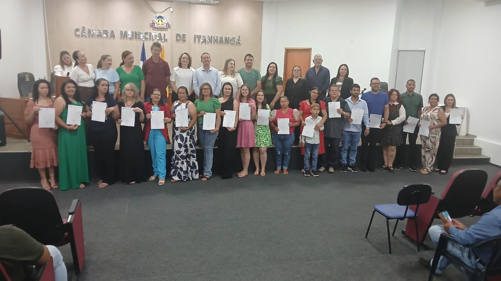 ITANHANGÁ-MT: Prefeitura Municipal da posse a 25 novos servidores em todas as áreas da administração publica Municipal.