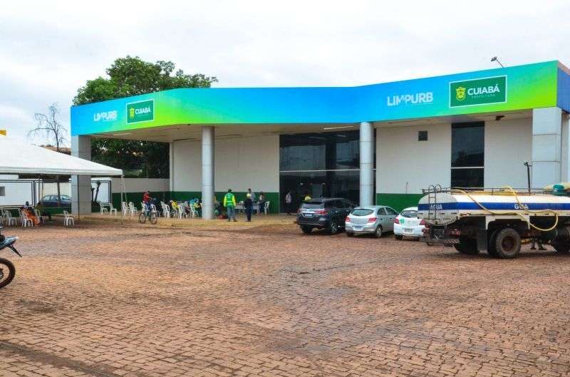 Condenada por desvio, ex-diretora usou dinheiro para comprar carro e pagar casamento