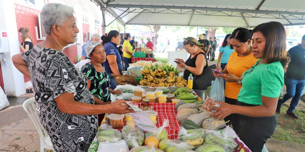 Feira da Família traz produtos frescos e almoço especial nesta quinta-feira