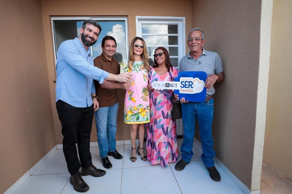 Primeira-dama de MT entrega primeira casa sorteada na 3ª edição do Casamento Abençoado