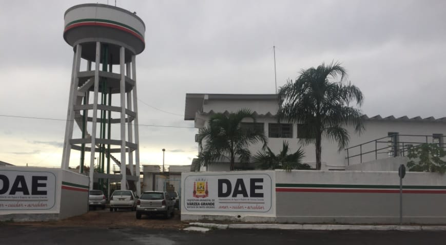 Prefeita surpreende e anuncia coronel da PM como diretor presidente do DAE Várzea Grande