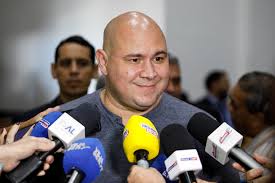 “Toda ajuda é válida”, afirma Abilio sobre obra na Prainha proposta pelo governador