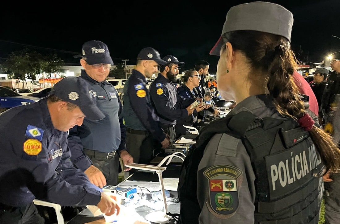 Blitz da lei seca tem 61 veículos apreendidos e 19 presos