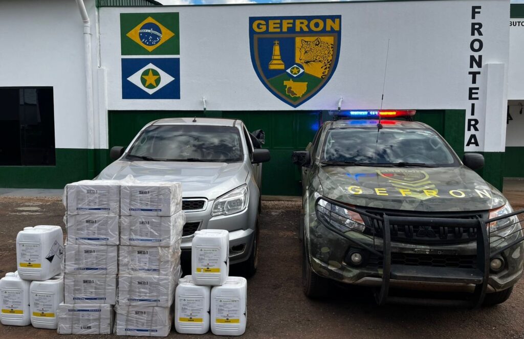 Carga ilegal de agrotóxico boliviano avaliada em R$ 100 mil é apreendida no Brasil
