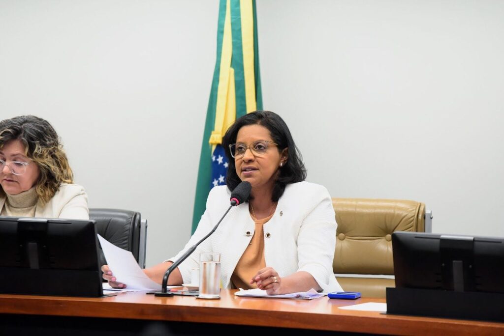 'Destino das emendas e aumento das atribuições municipais pautaram debates com prefeitos', diz Gisela