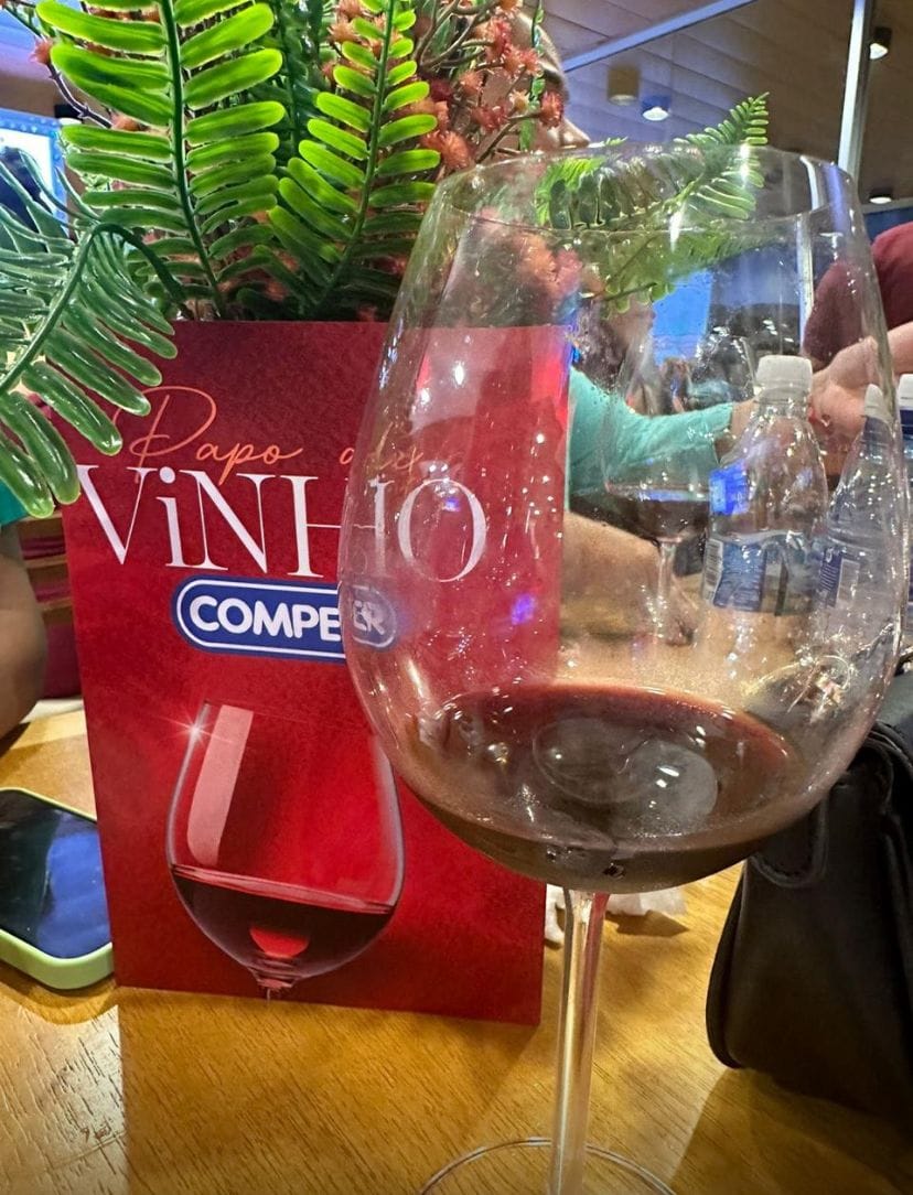 Frio e vinho combinação perfeita para o “Papo de Vinho” realizado pelo Comper