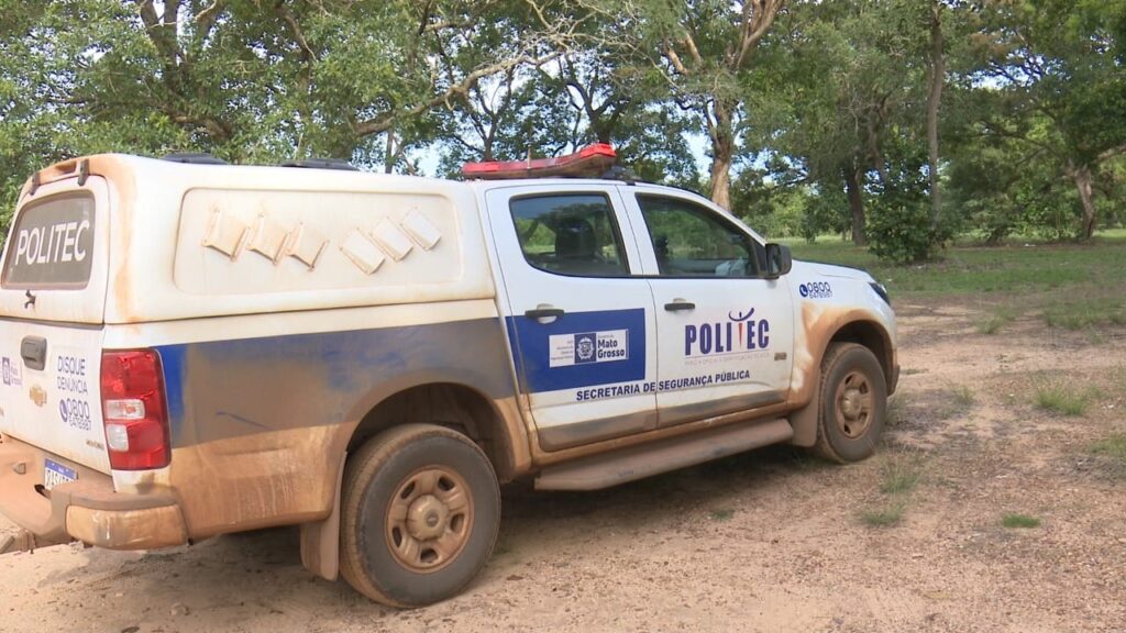 Mulher é encontrada morta em cachoeira com mãos e pés amarrados em sacos com pedras