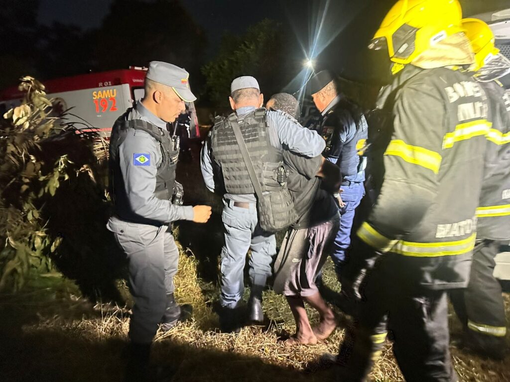 Mulher que teve o corpo queimado pelo irmão está internada em estado grave