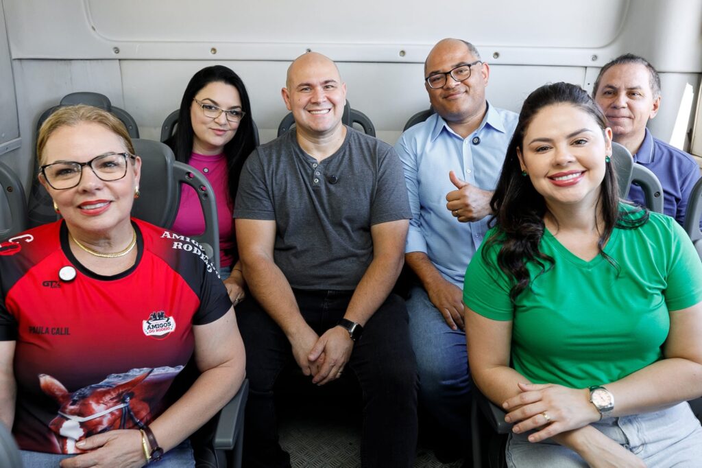 Prefeito Abilio e vereadores fiscalizam dia de Tarifa Zero no transporte coletivo