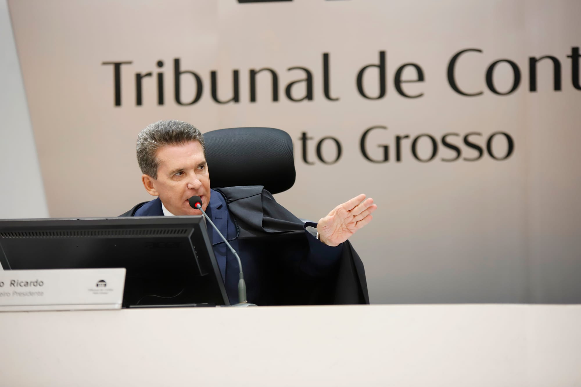 TCE alerta para superendividamento de servidores públicos de MT com consignados e anuncia auditoria
