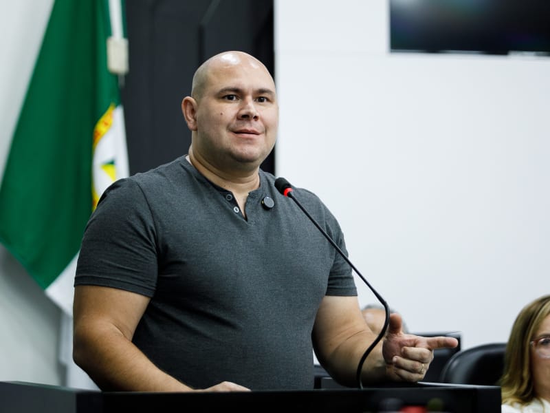 “servidor público não pode ter privilégio”