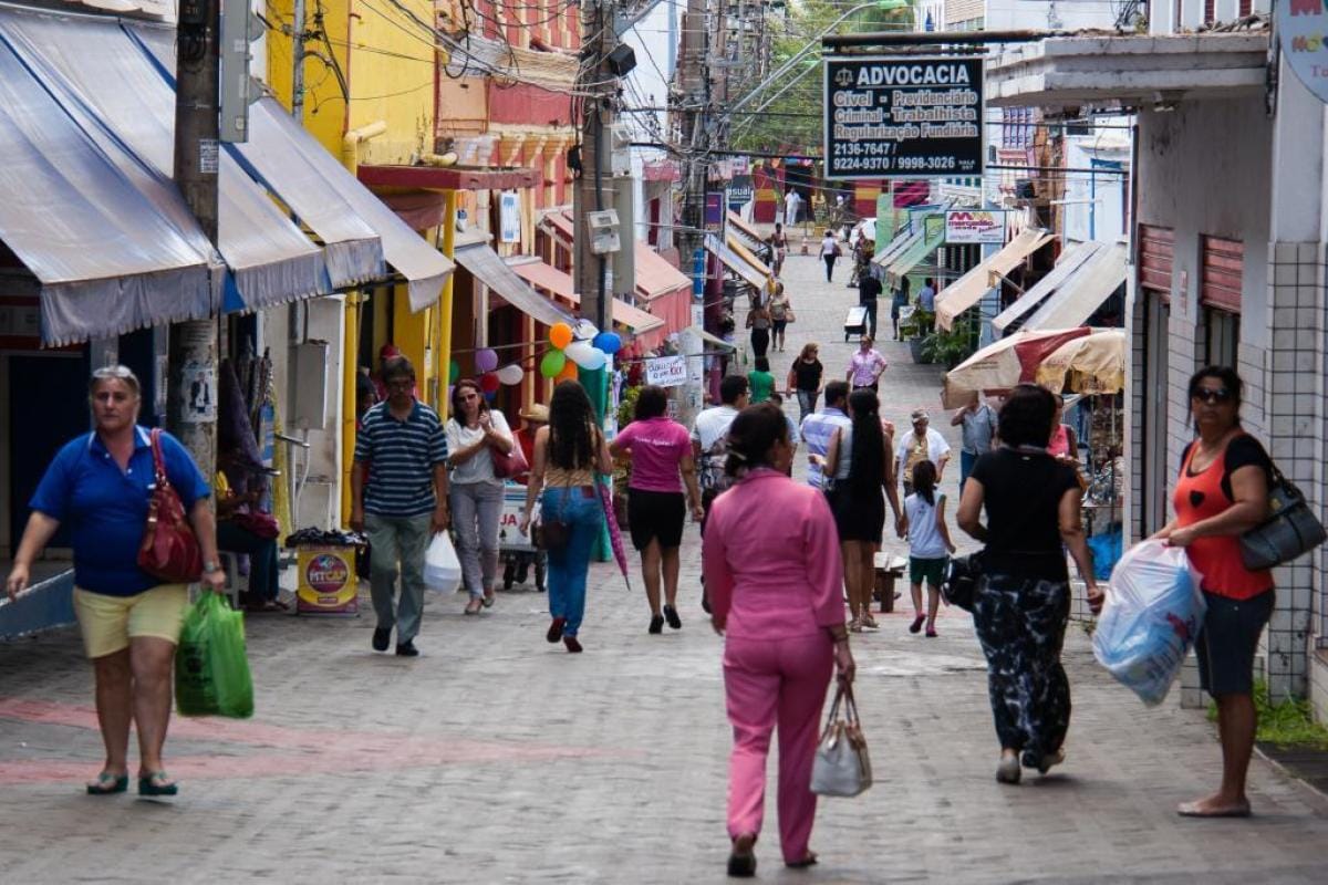 Comércio de Cuiabá e Várzea Grande abre as portas no feriado desta quinta-feira
