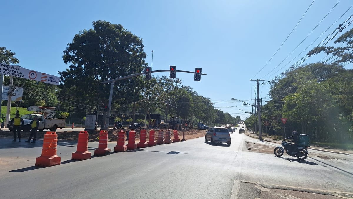 Cruzamento de acesso ao bairro Morada do Ouro é interditado por 20 dias