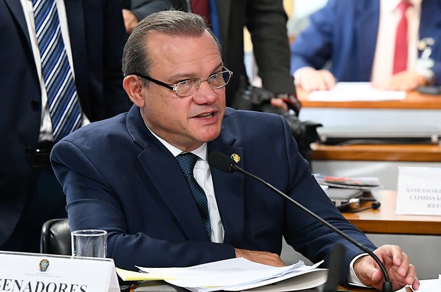 "É a CPMI do combate à safadeza", diz senador após instalação pelo Congresso