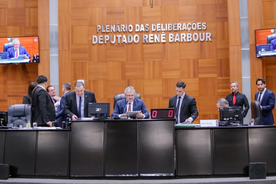Em 2ª votação, ALMT aprova projeto que flexibiliza uso da hora-atividade de professores estaduais