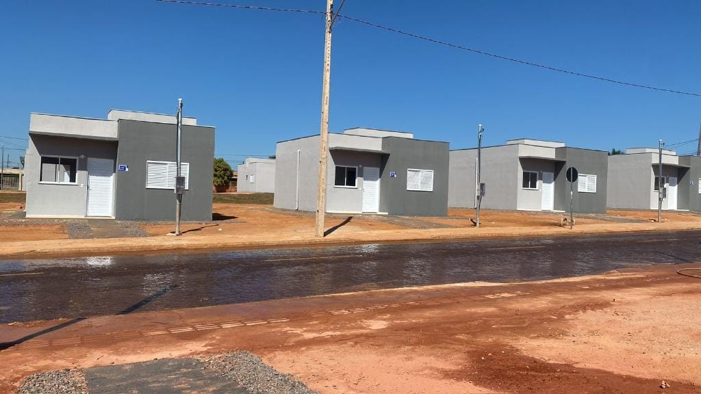 Estado e Governo Federal entregam 213 casas populares nesta segunda-feira