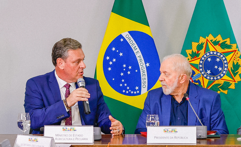 Fávaro terá que explicar por que pediu R$ 138 milhões extras para combater gripe aviária