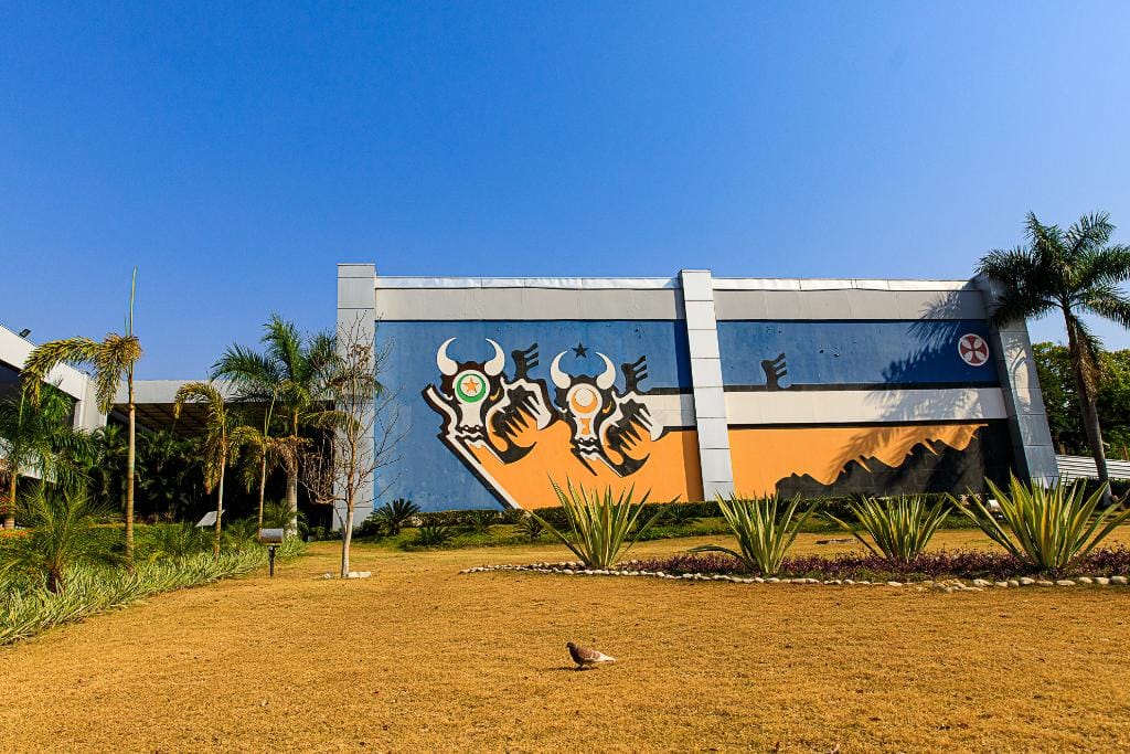 Lei que limita desconto a 35% no salário dos servidores e veta taxa abusiva é sancionada