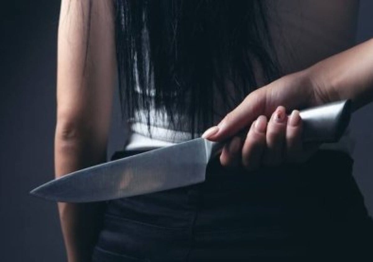 Mulher mata marido a facadas após briga por ciúmes no interior de MT