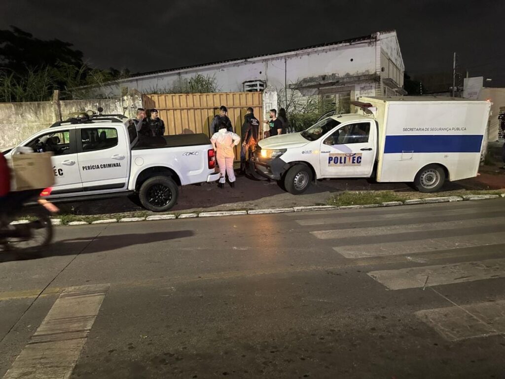 Policiais seguem rastro de sangue e encontra homem morto dentro de delegacia desativada em VG