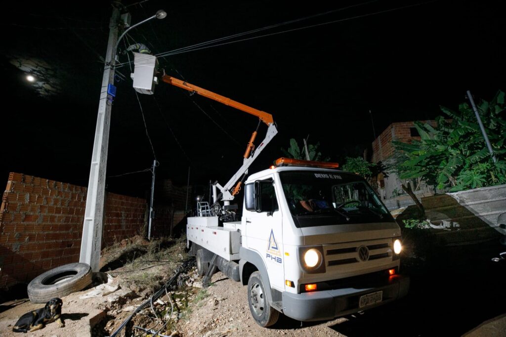Prefeitura realiza reparos em mais de 28 mil pontos de iluminação em Cuiabá