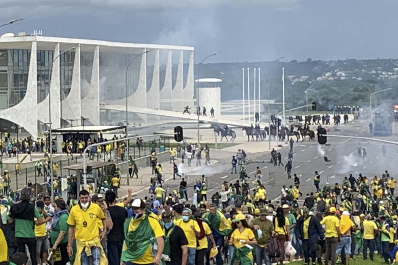 STF condena morador de Mato Grosso a 2 anos e 5 meses de prisão e multa por atos em Brasília