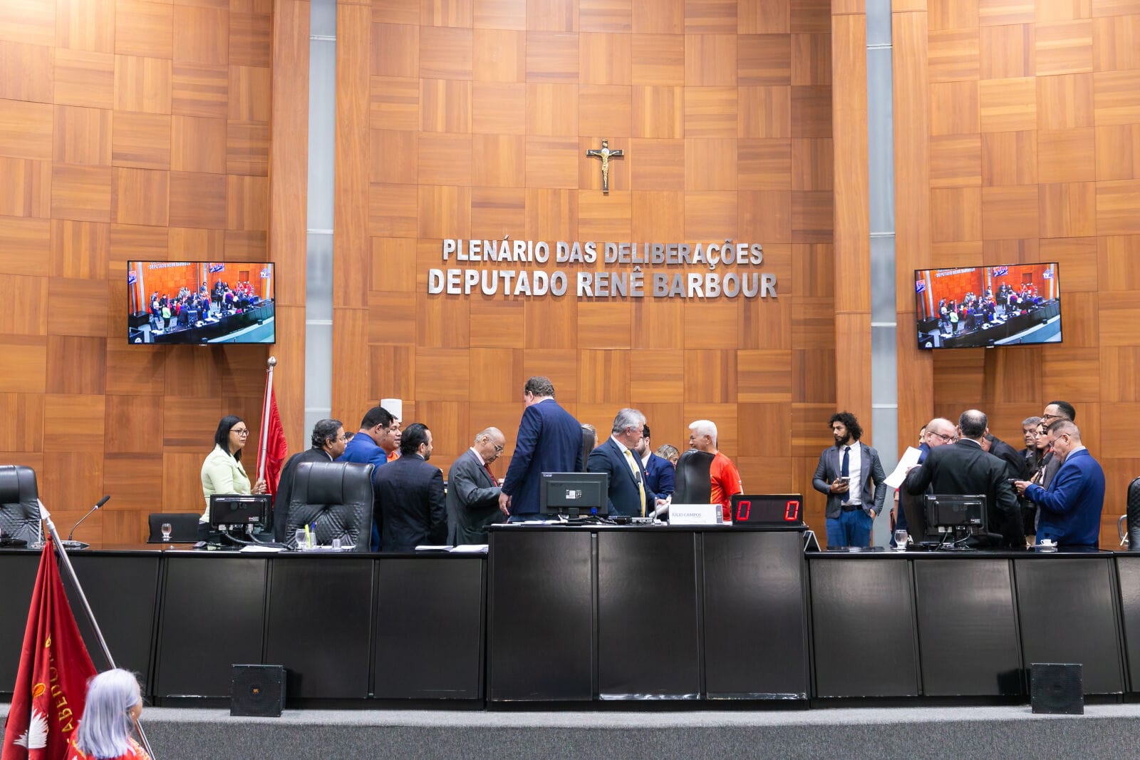 Secretário deve participar de audiência para explicar consignados que giraram R$ 1,7 bi