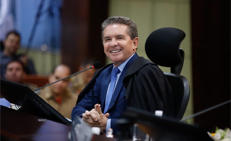 Sérgio Ricardo será reeleito nesta terça-feira para presidir o Tribunal de Contas por mais dois anos