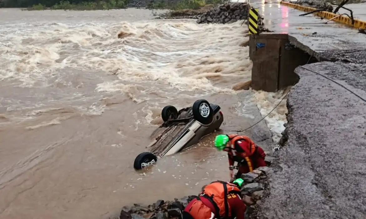 Chuvas no Rio Grande do Sul causam estragos em 68 municípios