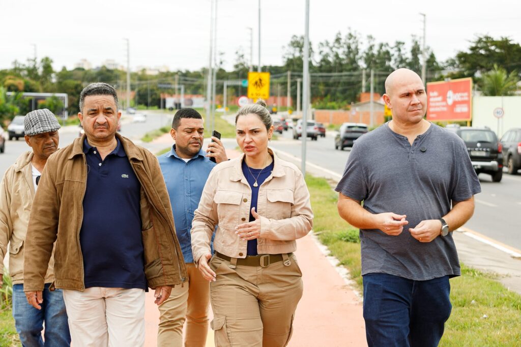Após protesto de moradores, prefeito anuncia redutores de velocidade e faixa elevada