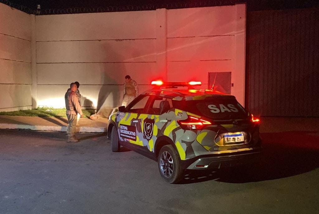 Dois são presos por suspeita de furto em obra no Complexo Pomeri na capital