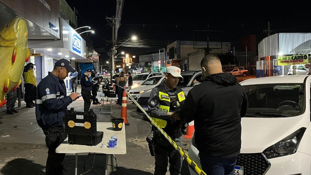 Duas edições resultam em 13 prisões e 26 veículos removidos em Cuiabá