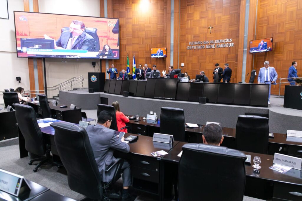 Em primeira votação, deputados aprovam proposta de orçamento de quase R$ 40 bilhões para MT