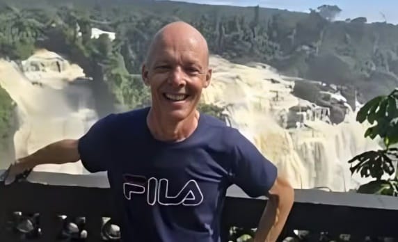 Idoso escorrega em cachoeira e morre em queda de 40 metros