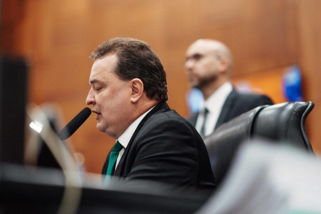 Max cobra providências da PM após sargento atirar contra carro de servidora da Assembleia