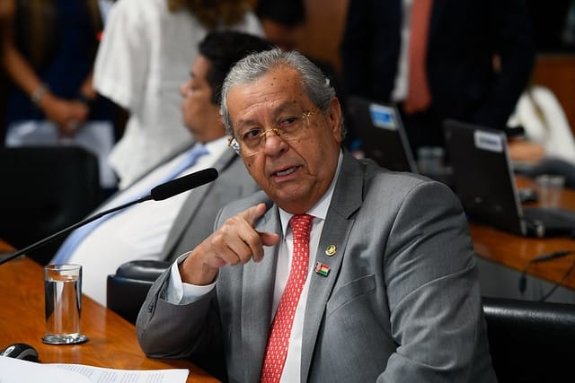 “Nem pra gandula não tô servindo”, diz Jayme sobre falta de espaço no grupo de Pivetta