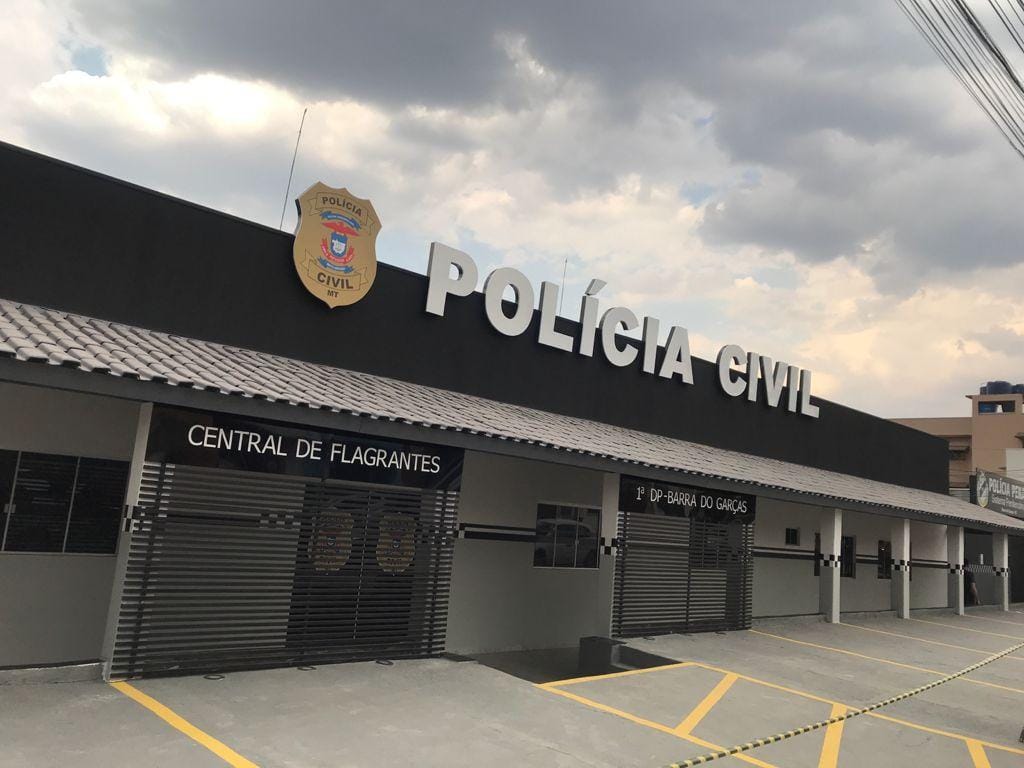 PC prende dois membros de facção por extorquir comerciantes em Mato Grosso