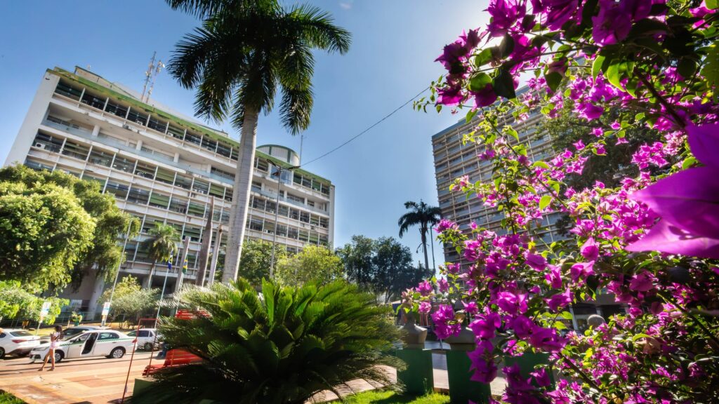 Prefeitura de Cuiabá paga aposentados, pensionistas e movimenta R$ 27 milhões