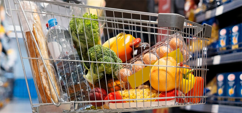 Redução no preço de 8 itens da cesta básica faz custo da alimentação cair em MT