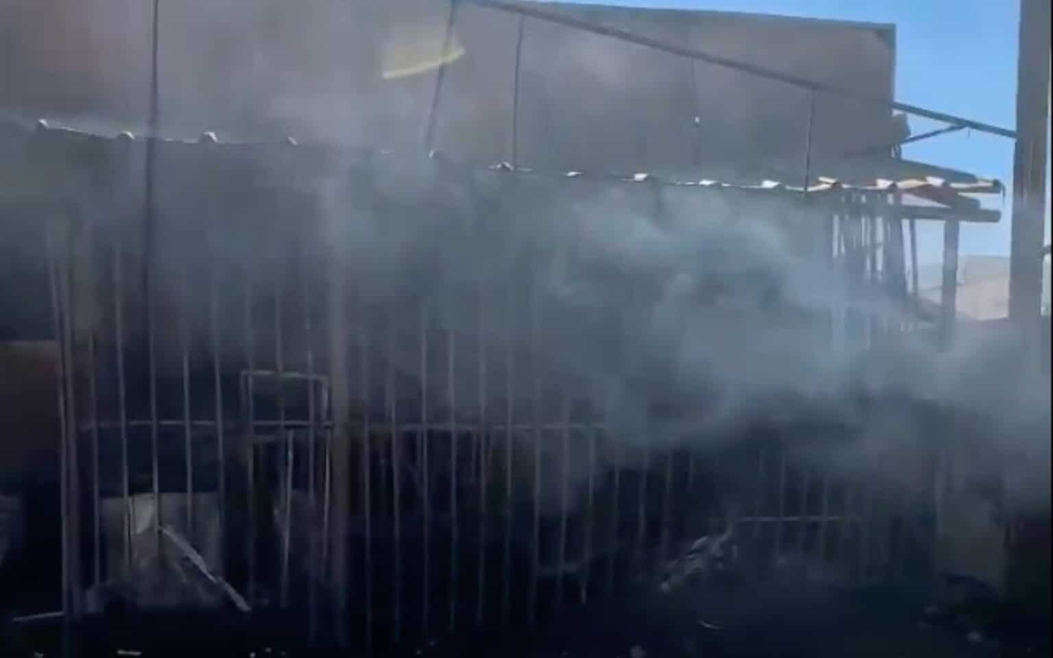 Bombeiros combatem incêndio em mercearia de Lucas do Rio Verde