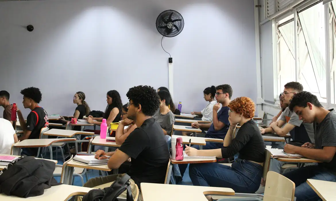 MPF pede suspensão de CNU para correção de falhas no sistema de cotas