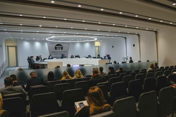 Aposentadorias e pensões de vereadores não impactam orçamento do Legislativo, diz TCE